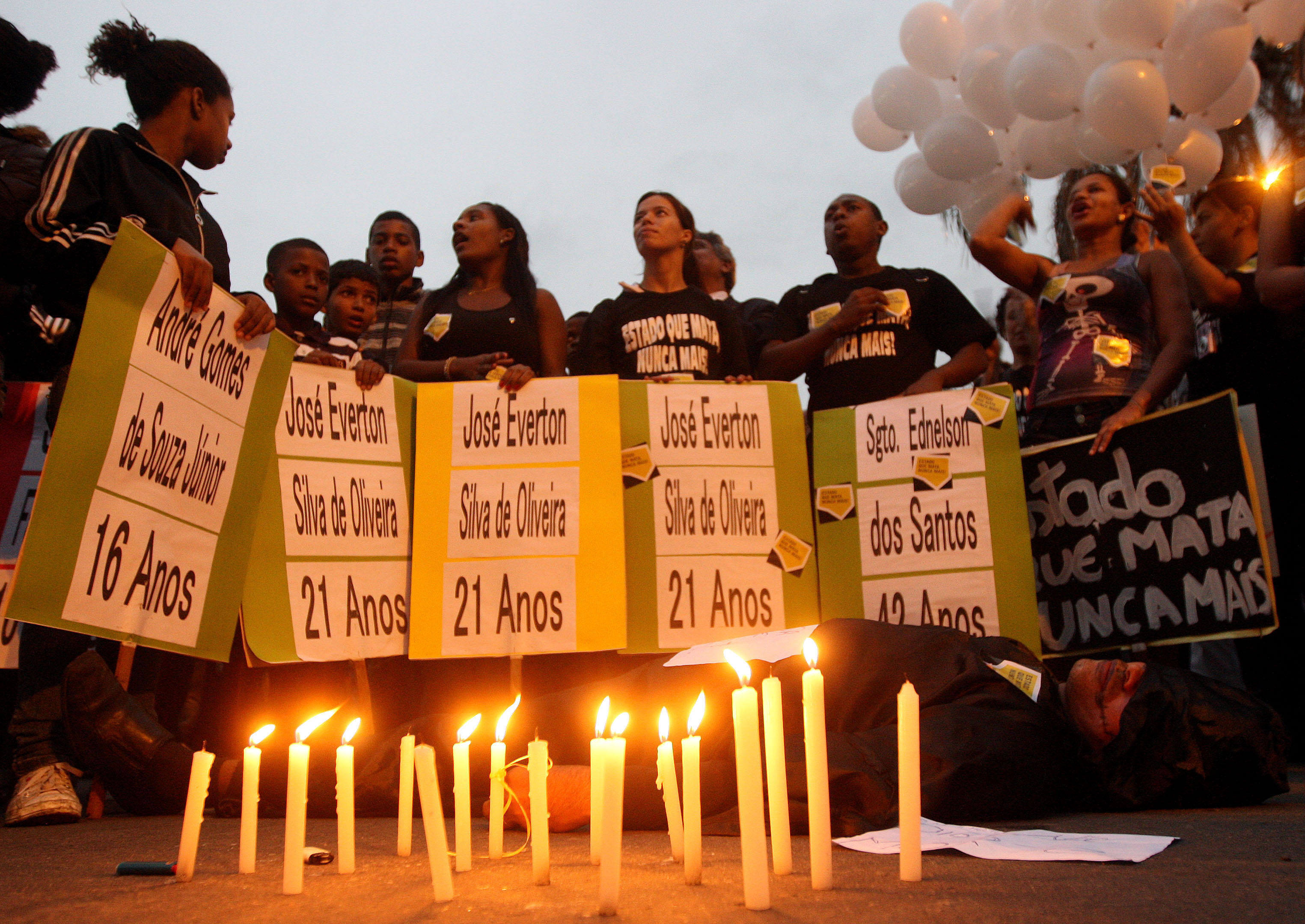 At least eight people killed in Rio de Janeiro police raid