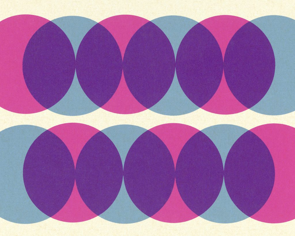 Two rows of alternating pink and blue circles overlap to create purple half circles across the image.